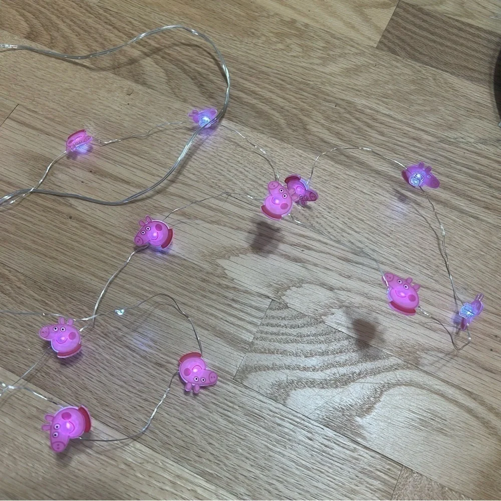 Peppa Pig Battery Operated String Lights Pink - Picture 4 of 4